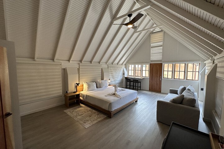 Room 7 of 44