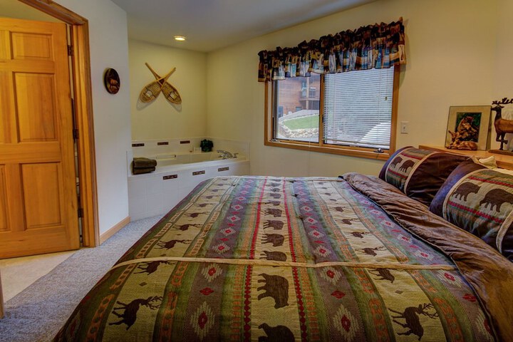 Room 2 of 15
