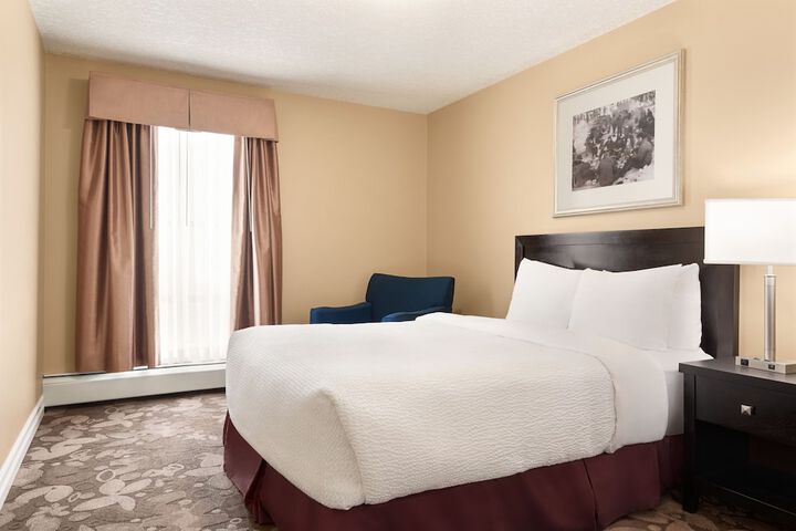 Room 12 of 20