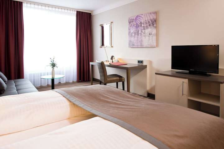 Room 15 of 45