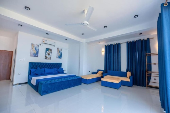 Room 5 of 19