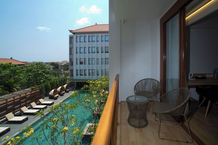 Terrace/Patio 48 of 50