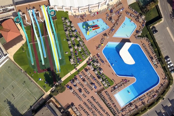 Pool 37 of 126
