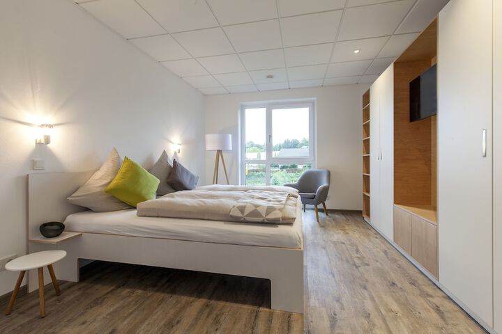 Room 4 of 19