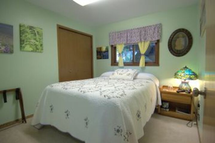 Room 25 of 37