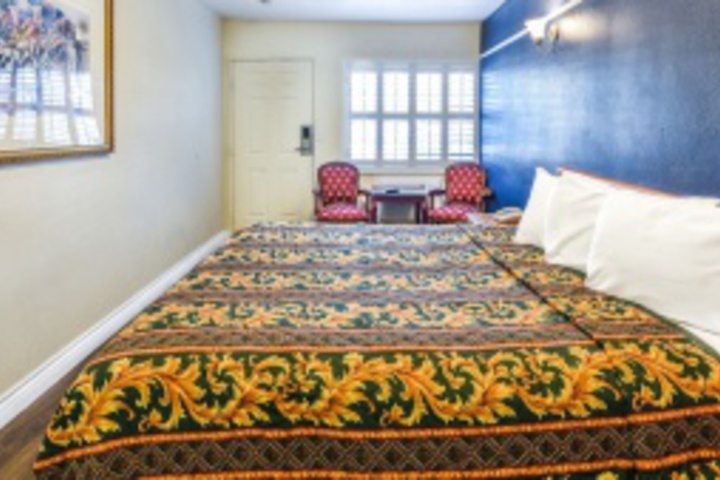 Room 152 of 192