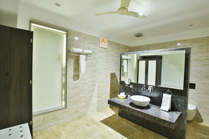 Clean Restrooms