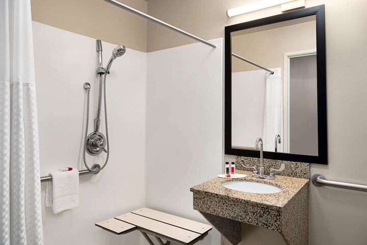 Bathroom shower