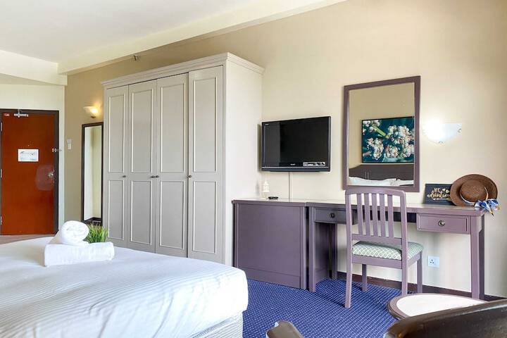 Room 132 of 650