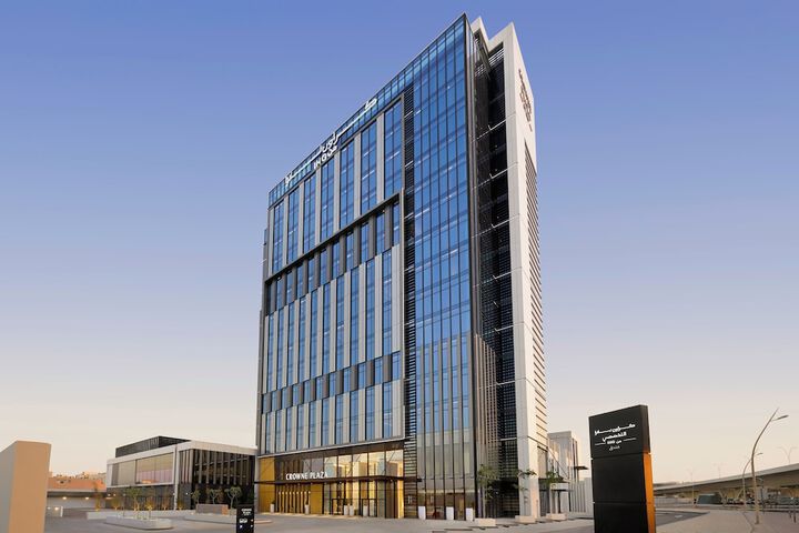 Crowne Plaza Riyadh Al Takhassusi by IHG