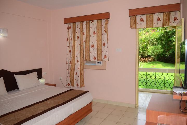 Room 8 of 49