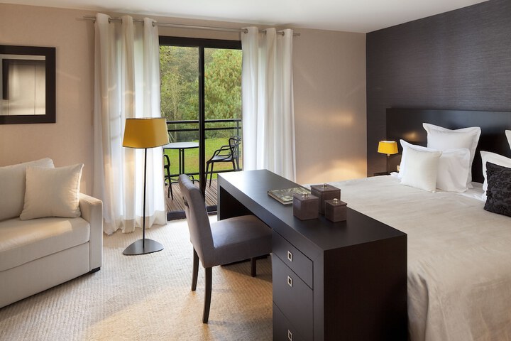 Room 5 of 23