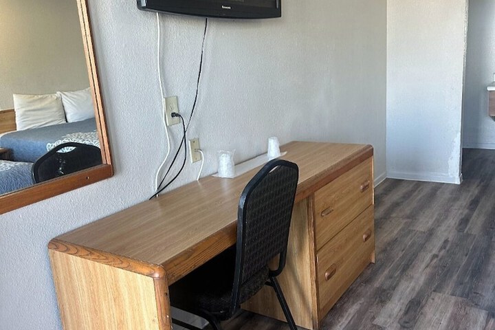 Room 13 of 54