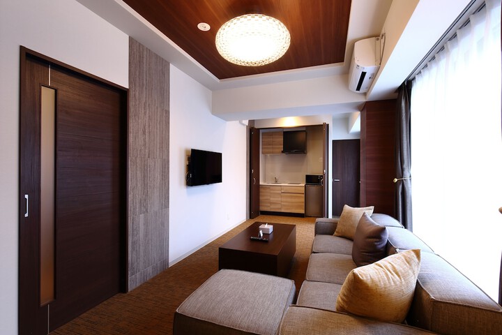 Room 17 of 47