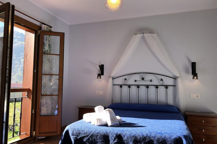 Room 7 of 34
