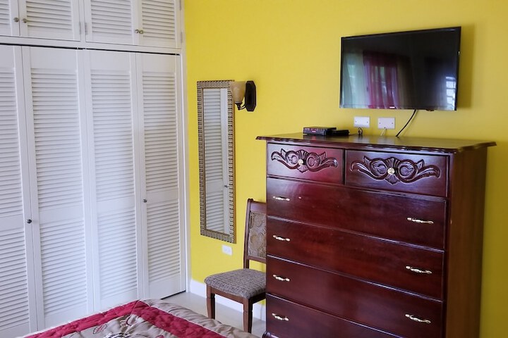 Room 7 of 34