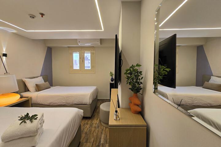 Room 12 of 119