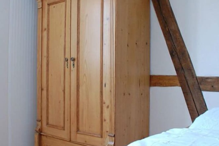 Room 14 of 33