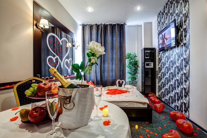 Room 6 of 39