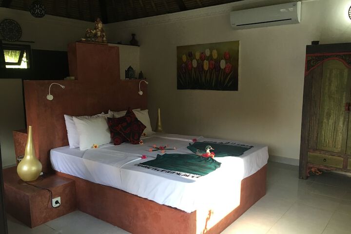 Room 17 of 145