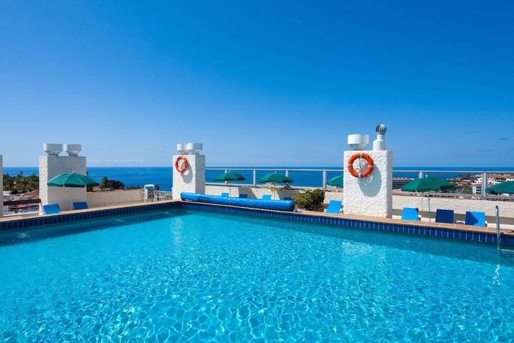 Pools & Facilities