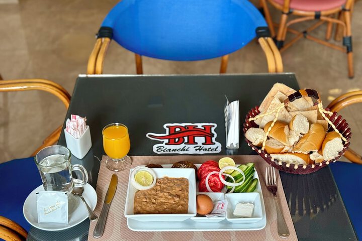 Breakfast/Coffee Service 46 of 55