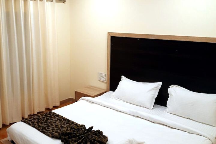 Room 7 of 37