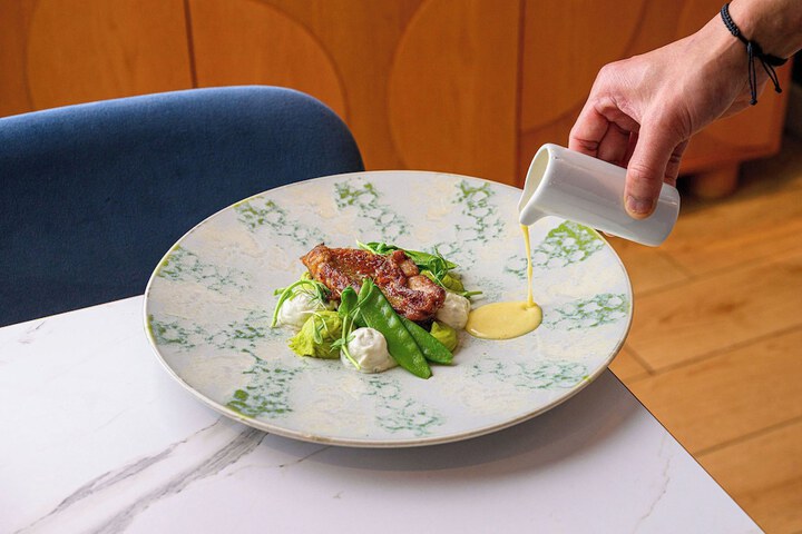 Dining 37 of 66