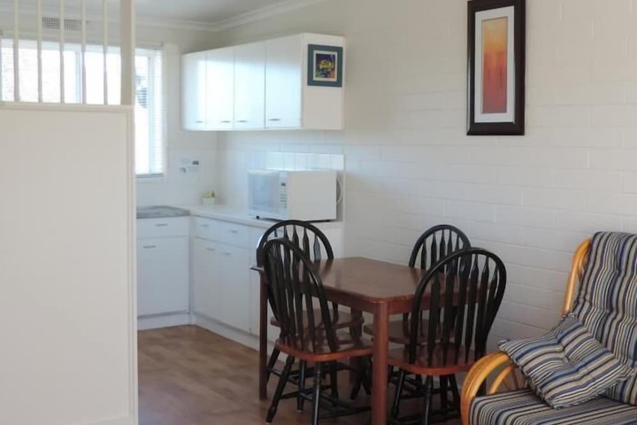 Room 16 of 36