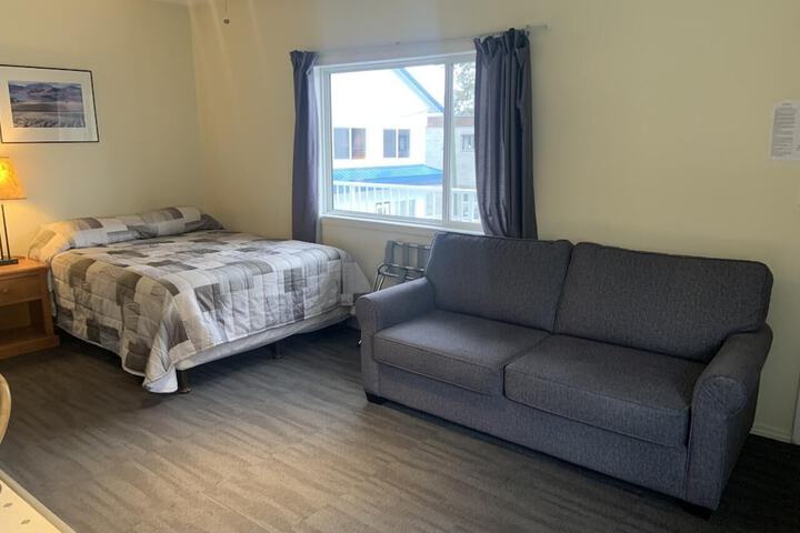 Room 16 of 46