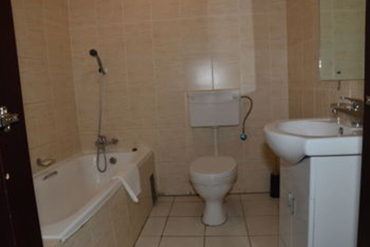 Room 5 of 41
