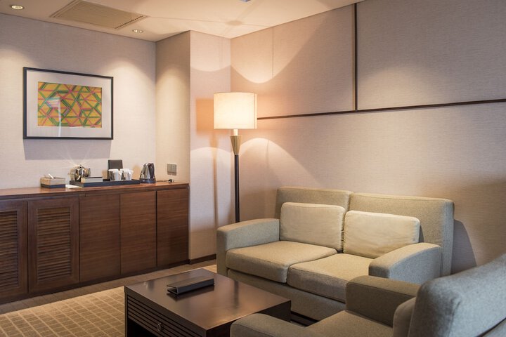 Room 11 of 85