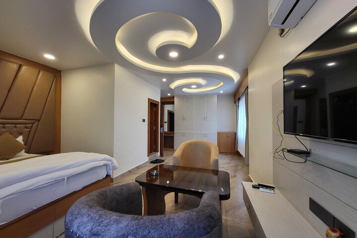 Room 43 of 75