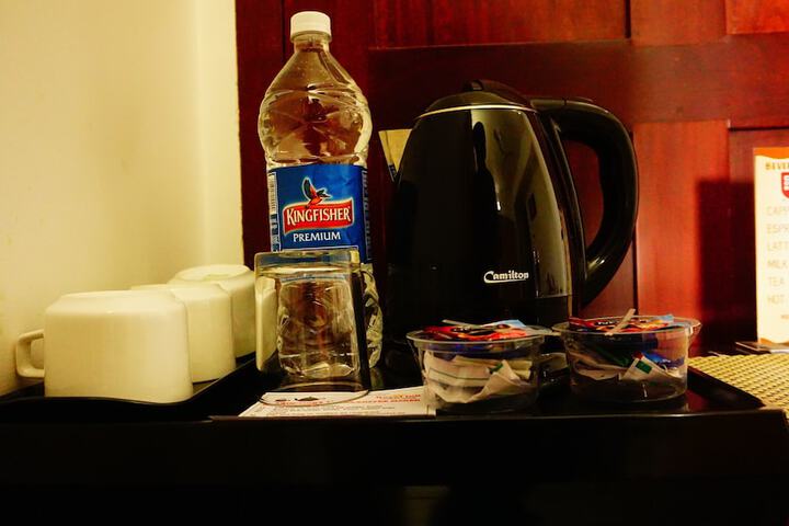 Breakfast/Coffee Service 8 of 17