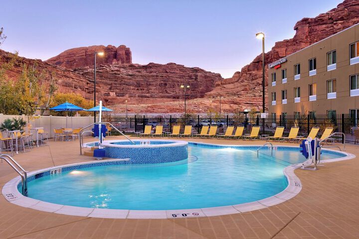 Pool 20 of 39