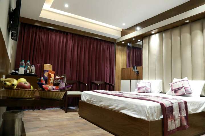 Room 17 of 54
