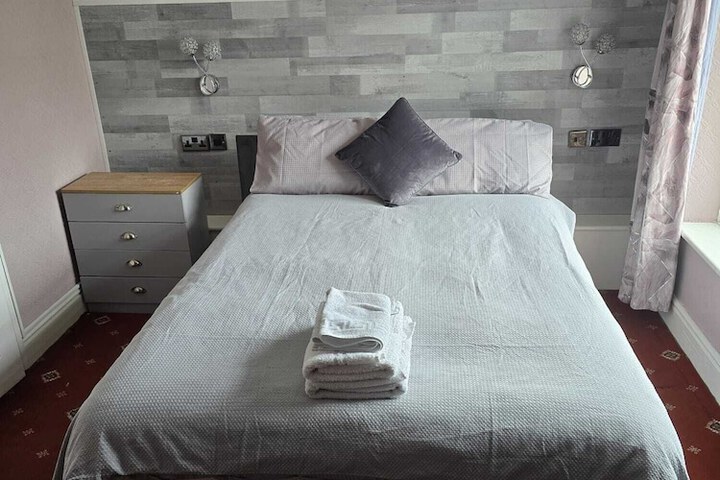 Room 37 of 41
