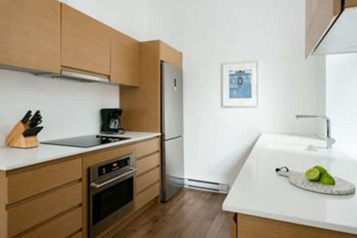 Room 13 of 22