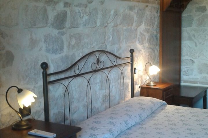 Room 12 of 52