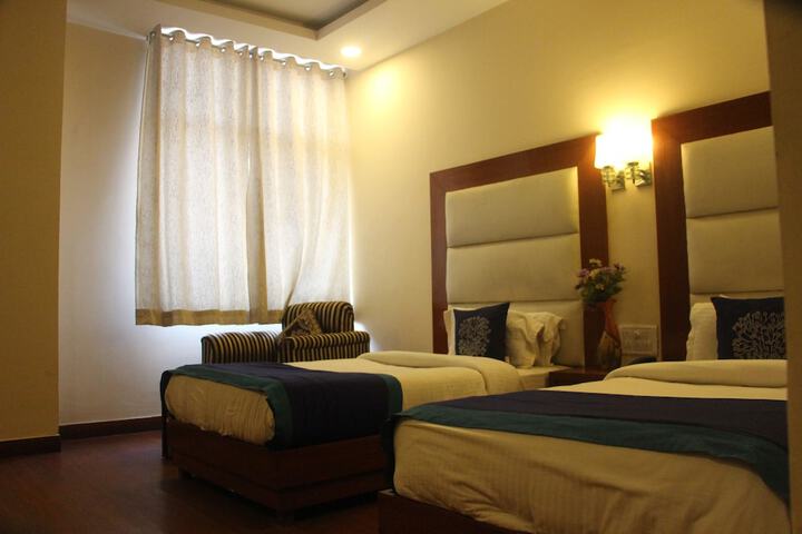 Room 6 of 29
