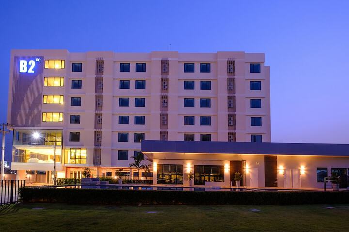 B2 Korat Premier Hotel