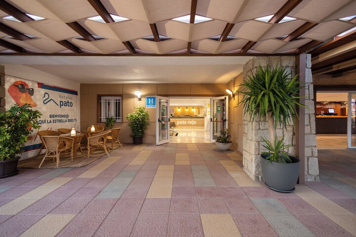 Hotel 60 of 64