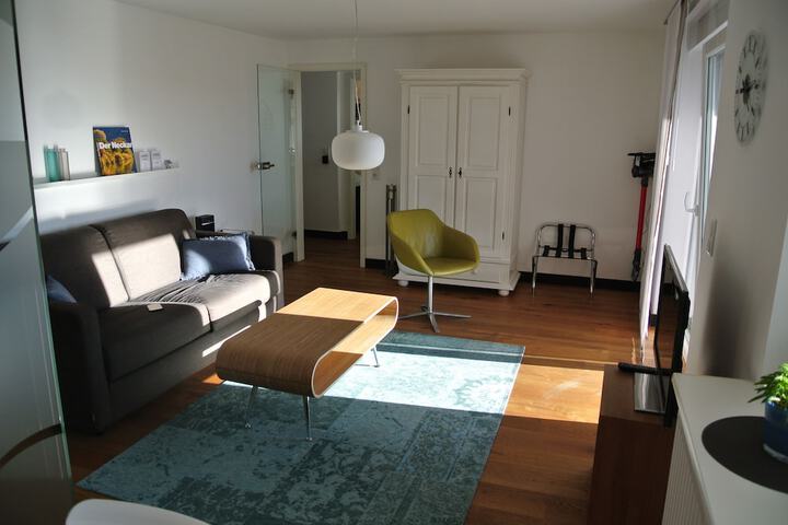 Room 6 of 18