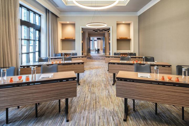 Meeting facility