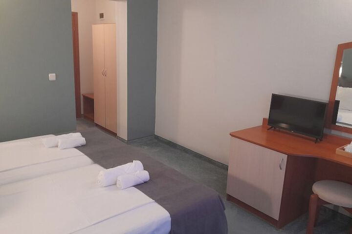Room 18 of 52