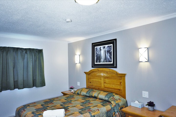 Room 18 of 181