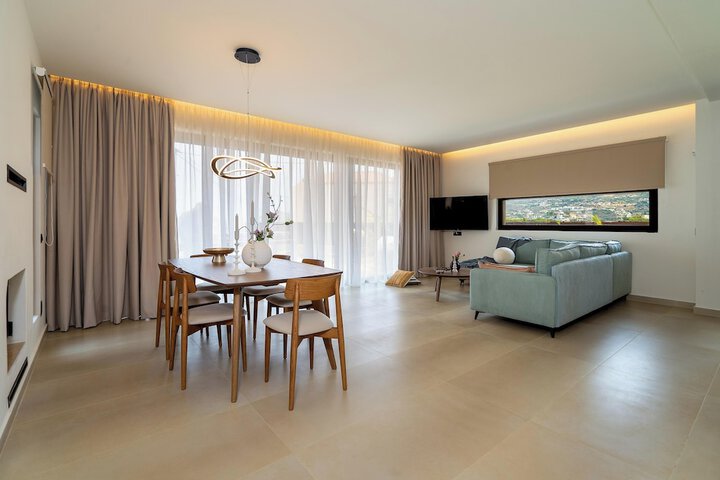 Room 18 of 60
