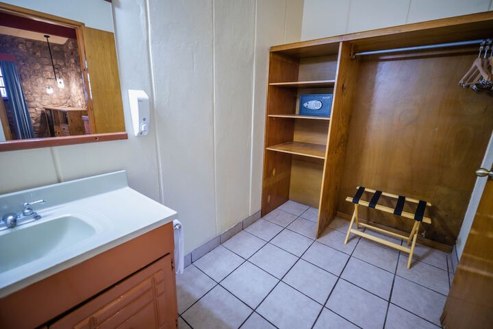 Room 12 of 51