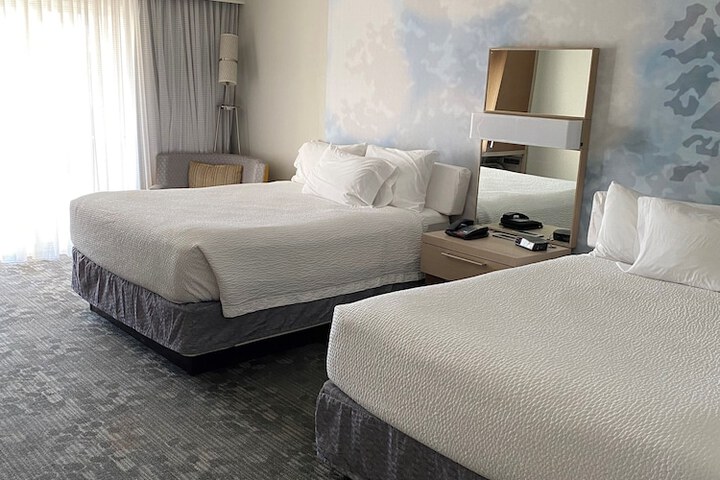 2 Queen Beds (9 of 9)