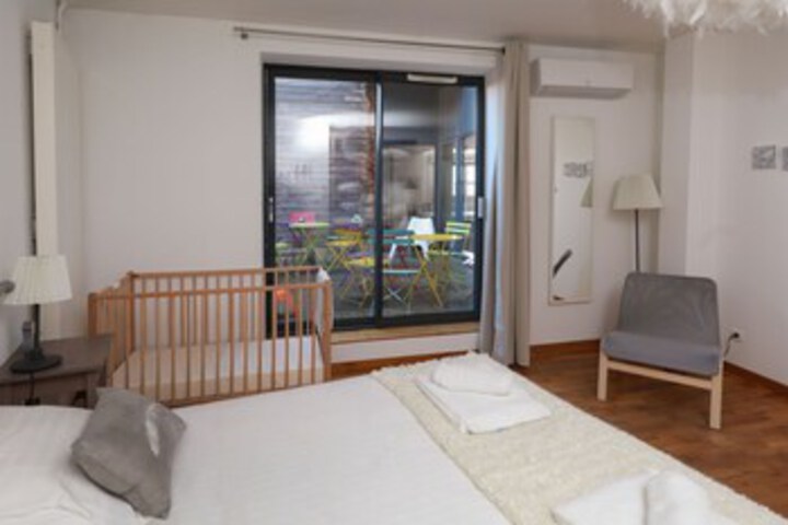 Room 15 of 25